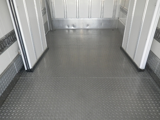 三菱ふそうキャンター冷凍車（冷蔵車）小型（2t・3t）[写真09]