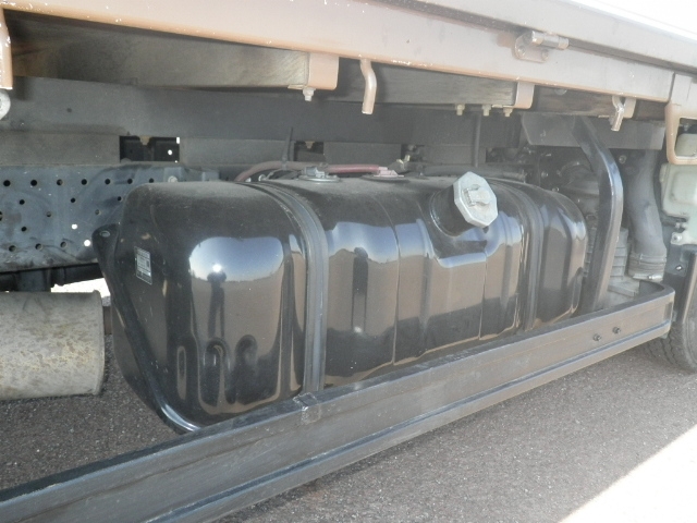 いすゞエルフ平ボディ小型（2t・3t）[写真15]