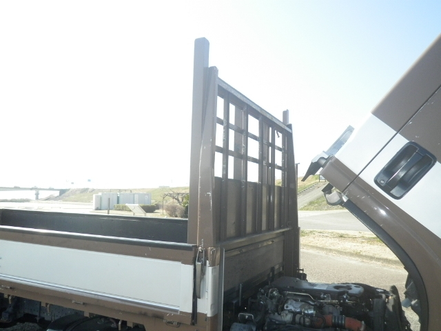 いすゞエルフ平ボディ小型（2t・3t）[写真25]