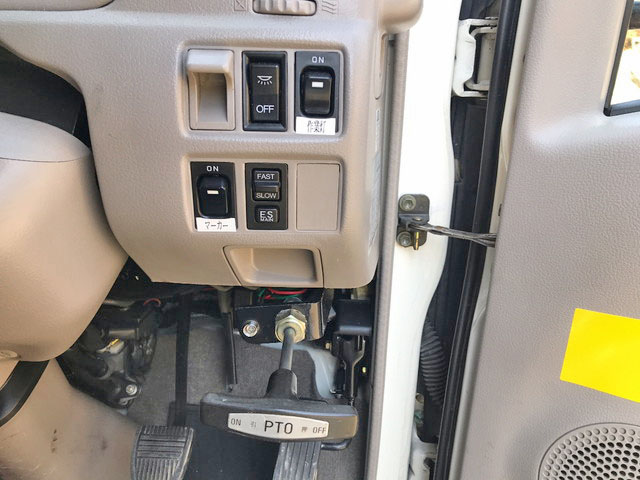 日野デュトロクレーン6段小型（2t・3t）[写真30]