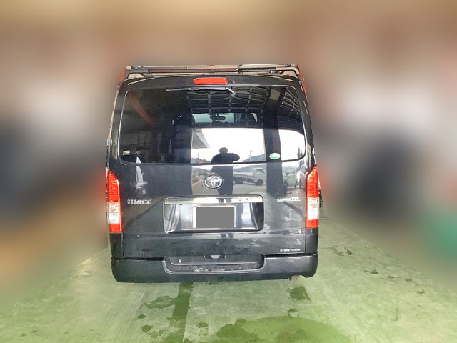 トヨタハイエースバン小型（2t・3t）[写真06]