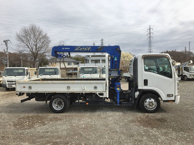 いすゞエルフクレーン3段小型（2t・3t）[写真07]