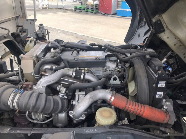 いすゞフォワードアルミブロック中型（4t）[写真25]