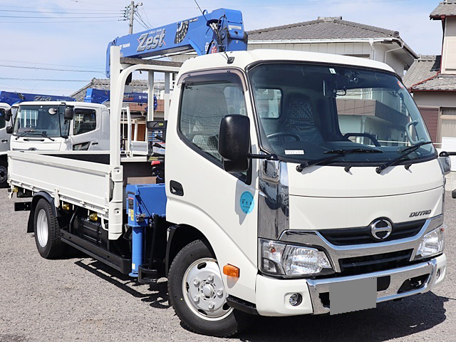 日野デュトロクレーン3段小型（2t・3t）[写真03]