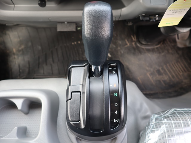 日野デュトロクレーン3段小型（2t・3t）[写真31]