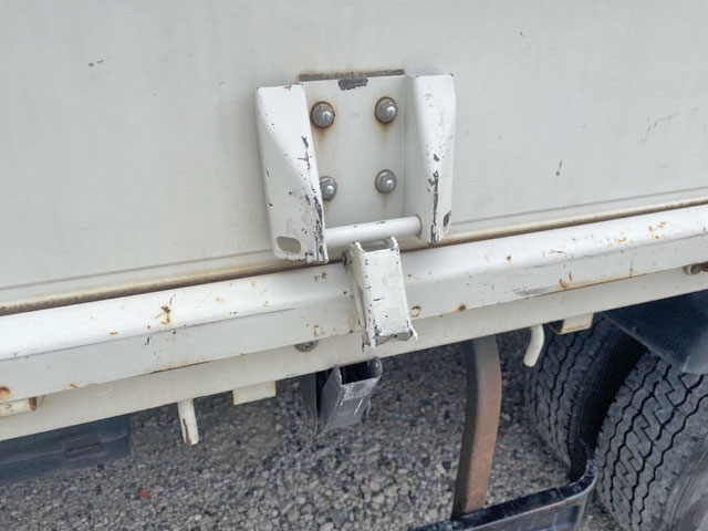 いすゞエルフ平ボディ小型（2t・3t）[写真11]