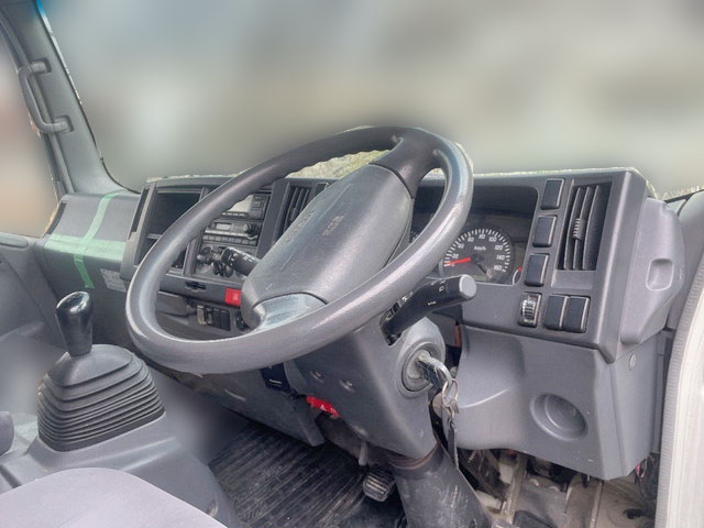 いすゞエルフ平ボディ小型（2t・3t）[写真26]