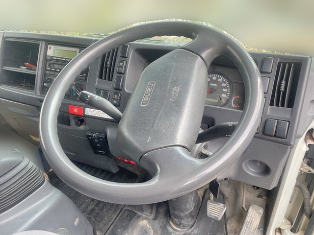 いすゞエルフ平ボディ小型（2t・3t）[写真28]