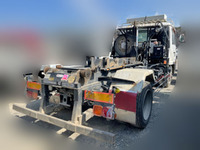 UDトラックスコンドルコンテナ専用車増トン（6t・8t）[写真02]