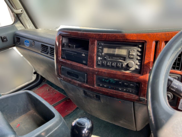 UDトラックスコンドルコンテナ専用車増トン（6t・8t）[写真32]