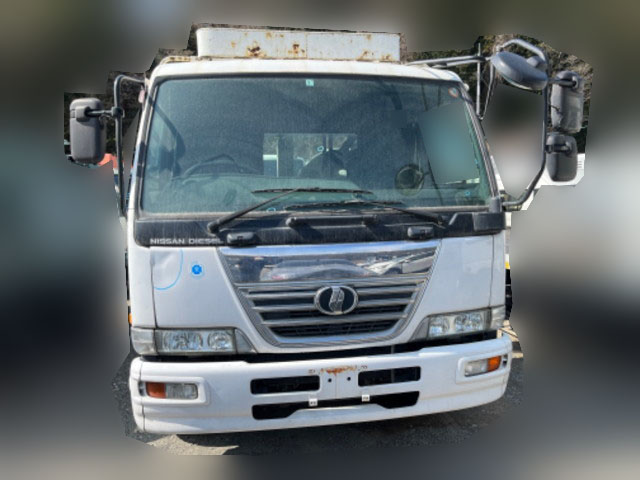 UDトラックスコンドルコンテナ専用車増トン（6t・8t）[写真05]