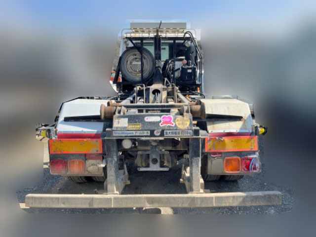 UDトラックスコンドルコンテナ専用車増トン（6t・8t）[写真07]