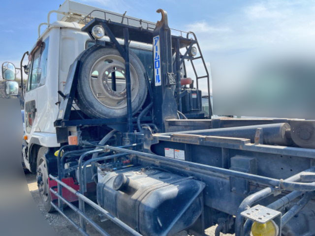 UDトラックスコンドルコンテナ専用車増トン（6t・8t）[写真08]