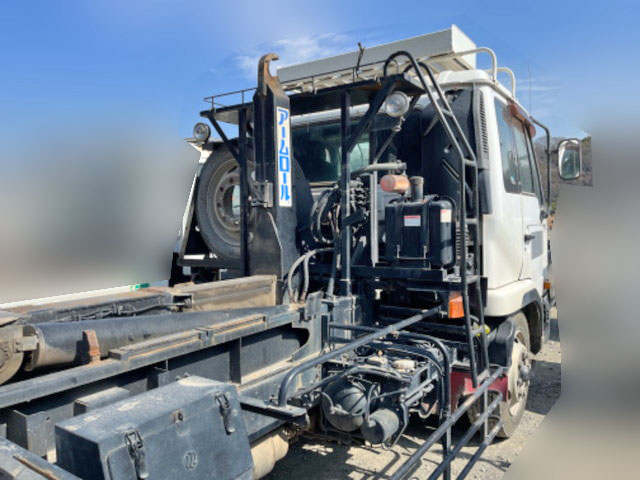 UDトラックスコンドルコンテナ専用車増トン（6t・8t）[写真09]