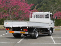 UDトラックスコンドル平ボディ中型（4t）[写真02]