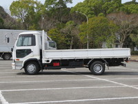 UDトラックスコンドル平ボディ中型（4t）[写真03]