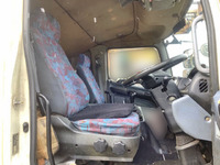 日野レンジャーキャリアカー増トン（6t・8t）[写真31]