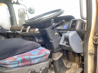 日野レンジャーキャリアカー増トン（6t・8t）[写真32]