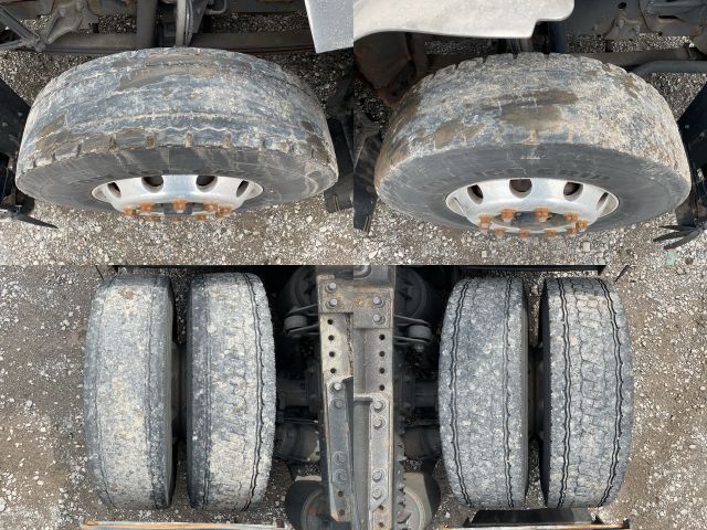 日野プロフィアトレーラーヘッド（トラクターヘッド）大型（10t）[写真15]