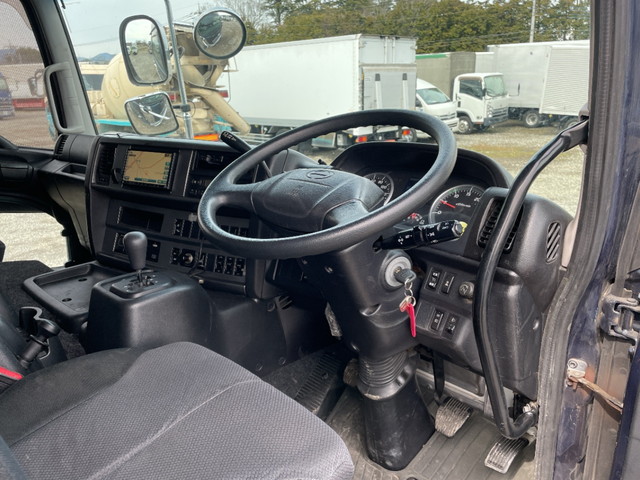 日野プロフィアトレーラーヘッド（トラクターヘッド）大型（10t）[写真26]