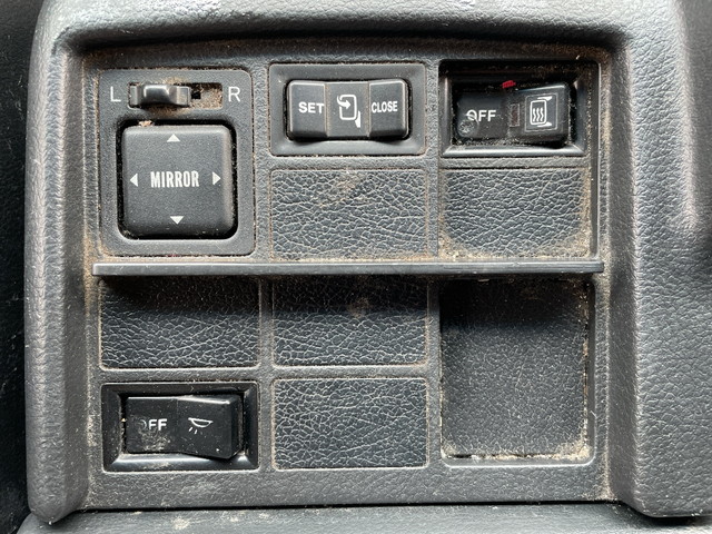 日野プロフィアトレーラーヘッド（トラクターヘッド）大型（10t）[写真35]