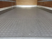 いすゞフォワードアルミバン中型（4t）[写真13]