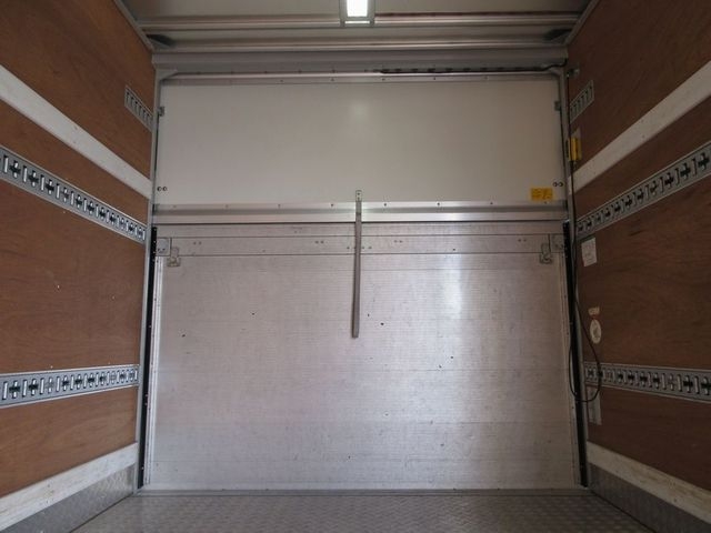 いすゞフォワードアルミバン中型（4t）[写真14]