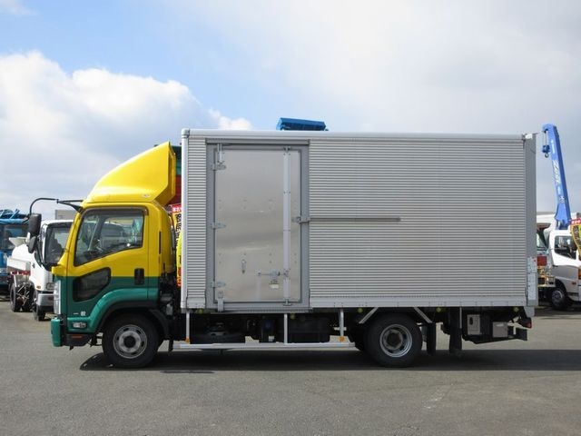 いすゞフォワードアルミバン中型（4t）[写真18]