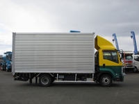 いすゞフォワードアルミバン中型（4t）[写真19]