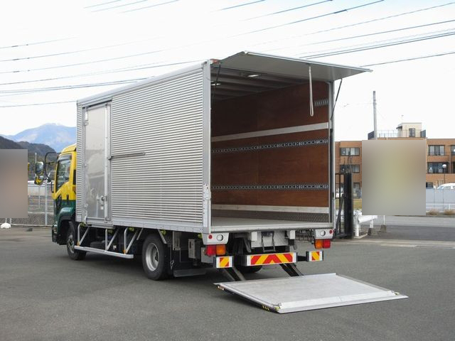 いすゞフォワードアルミバン中型（4t）[写真03]