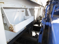 いすゞエルフクレーン3段小型（2t・3t）[写真18]