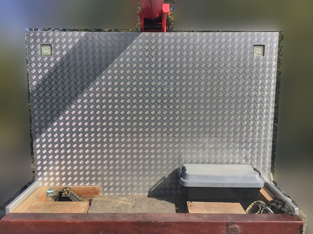 いすゞフォワードセルフクレーン4段増トン（6t・8t）[写真10]