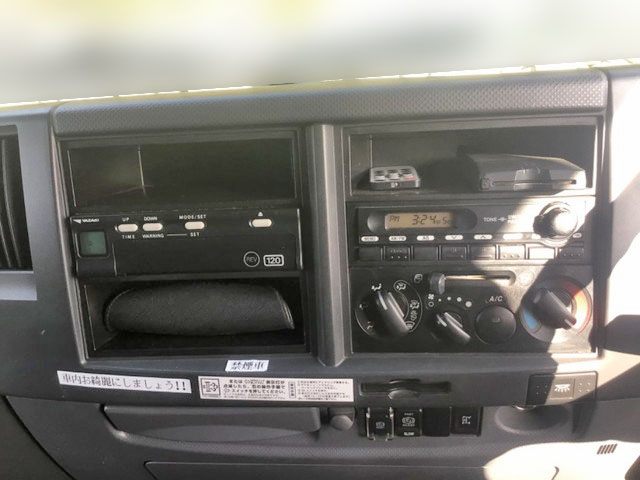 いすゞフォワードセルフクレーン4段増トン（6t・8t）[写真35]