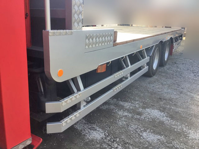 いすゞフォワードセルフクレーン4段増トン（6t・8t）[写真07]