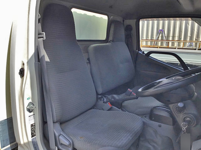 トヨタトヨエースパネルバン小型（2t・3t）[写真27]