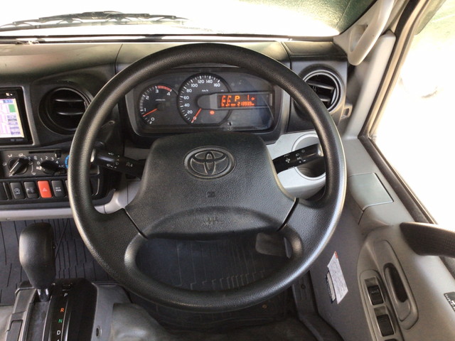 トヨタトヨエースパネルバン小型（2t・3t）[写真32]