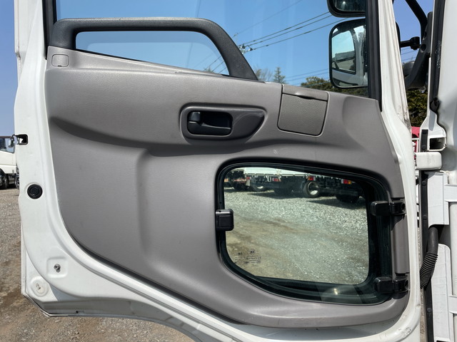 UDトラックスコンドル冷凍車（冷蔵車）増トン（6t・8t）[写真27]