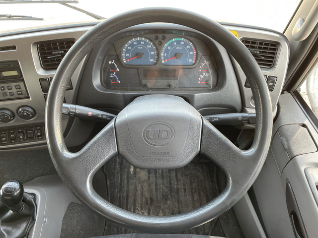 UDトラックスコンドル冷凍車（冷蔵車）増トン（6t・8t）[写真33]