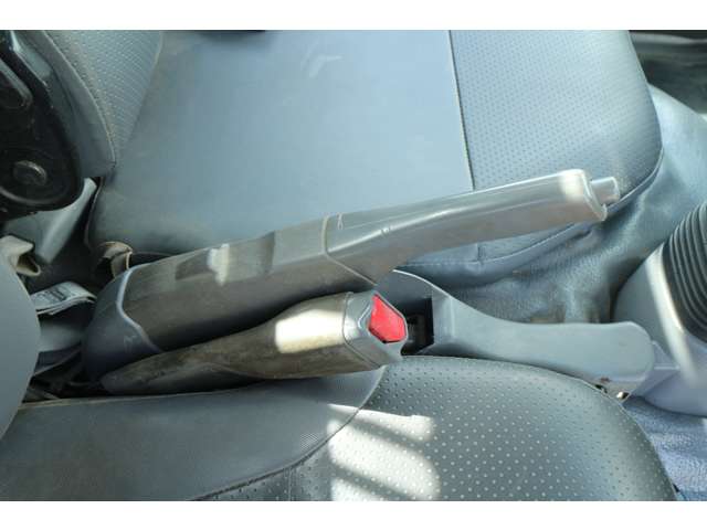 いすゞエルフダンプ小型（2t・3t）[写真28]