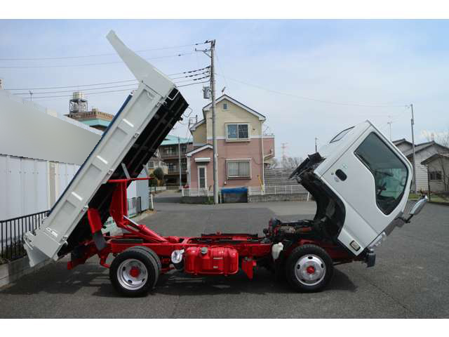 いすゞエルフダンプ小型（2t・3t）[写真09]