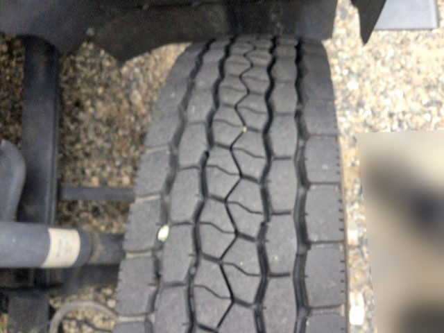 三菱ふそうキャンター平ボディ小型（2t・3t）[写真10]