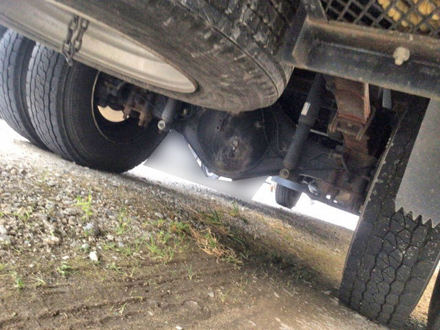 三菱ふそうキャンター平ボディ小型（2t・3t）[写真11]