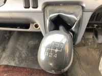 三菱ふそうキャンター平ボディ小型（2t・3t）[写真20]