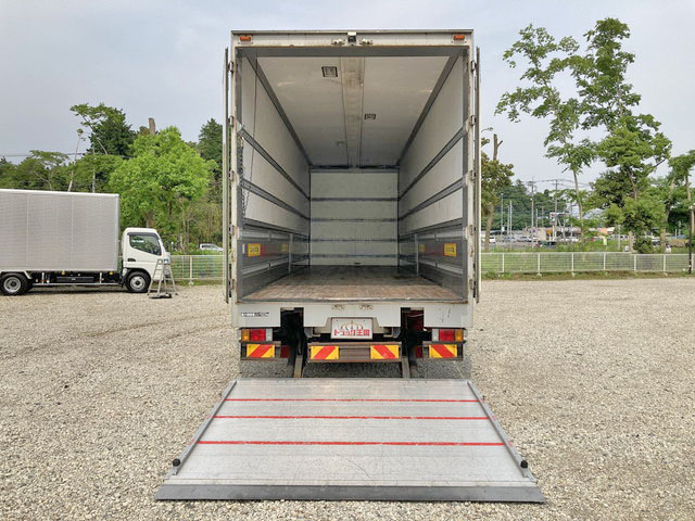 UDトラックスクオンパネルウイング大型（10t）[写真11]