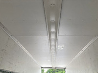 UDトラックスクオンパネルウイング大型（10t）[写真15]