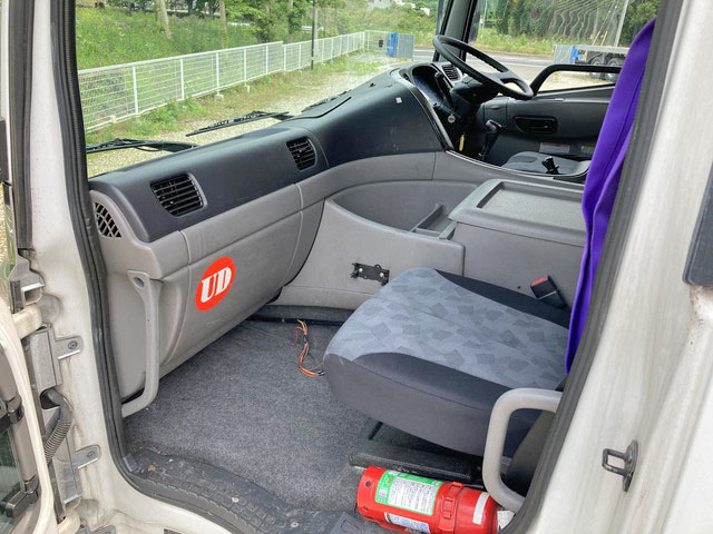 UDトラックスクオンパネルウイング大型（10t）[写真31]