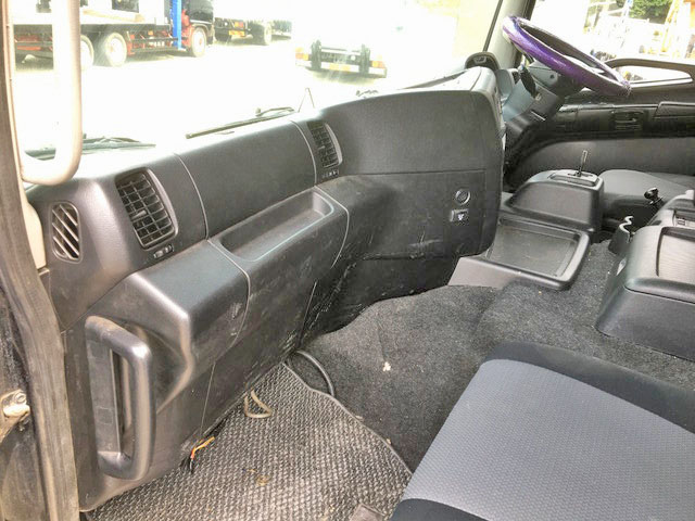 日野プロフィアアルミウイング大型（10t）[写真31]