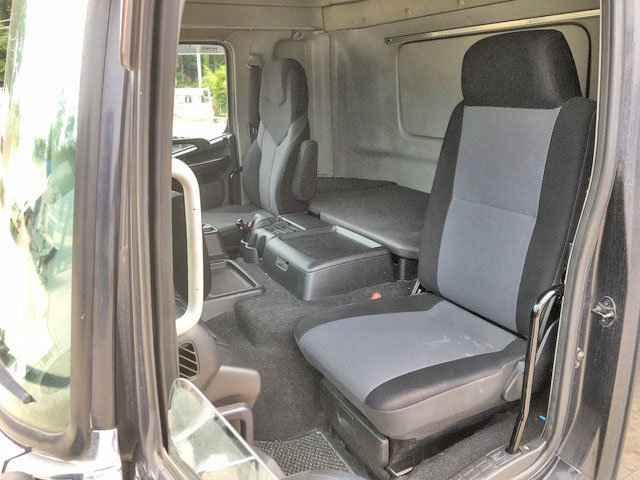 日野プロフィアアルミウイング大型（10t）[写真32]