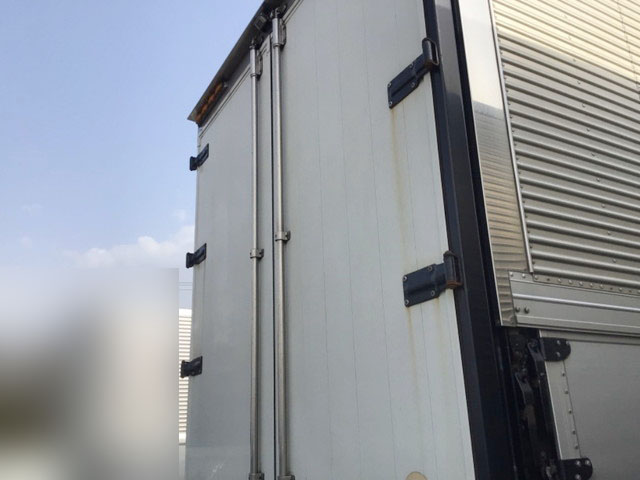 日野プロフィアアルミウイング大型（10t）[写真09]