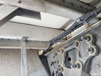 UDトラックスクオンパネルウイング大型（10t）[写真14]